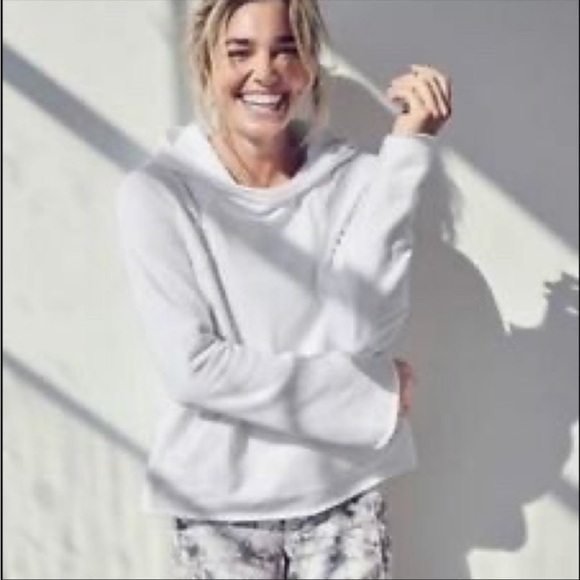 ATHLETA French Terry Pique Pullover Hoodie in White Size XS - Picture 3 of 14